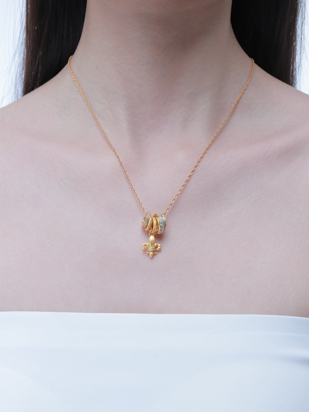 Luminis Veil | Multi-Rings Pendant Necklace