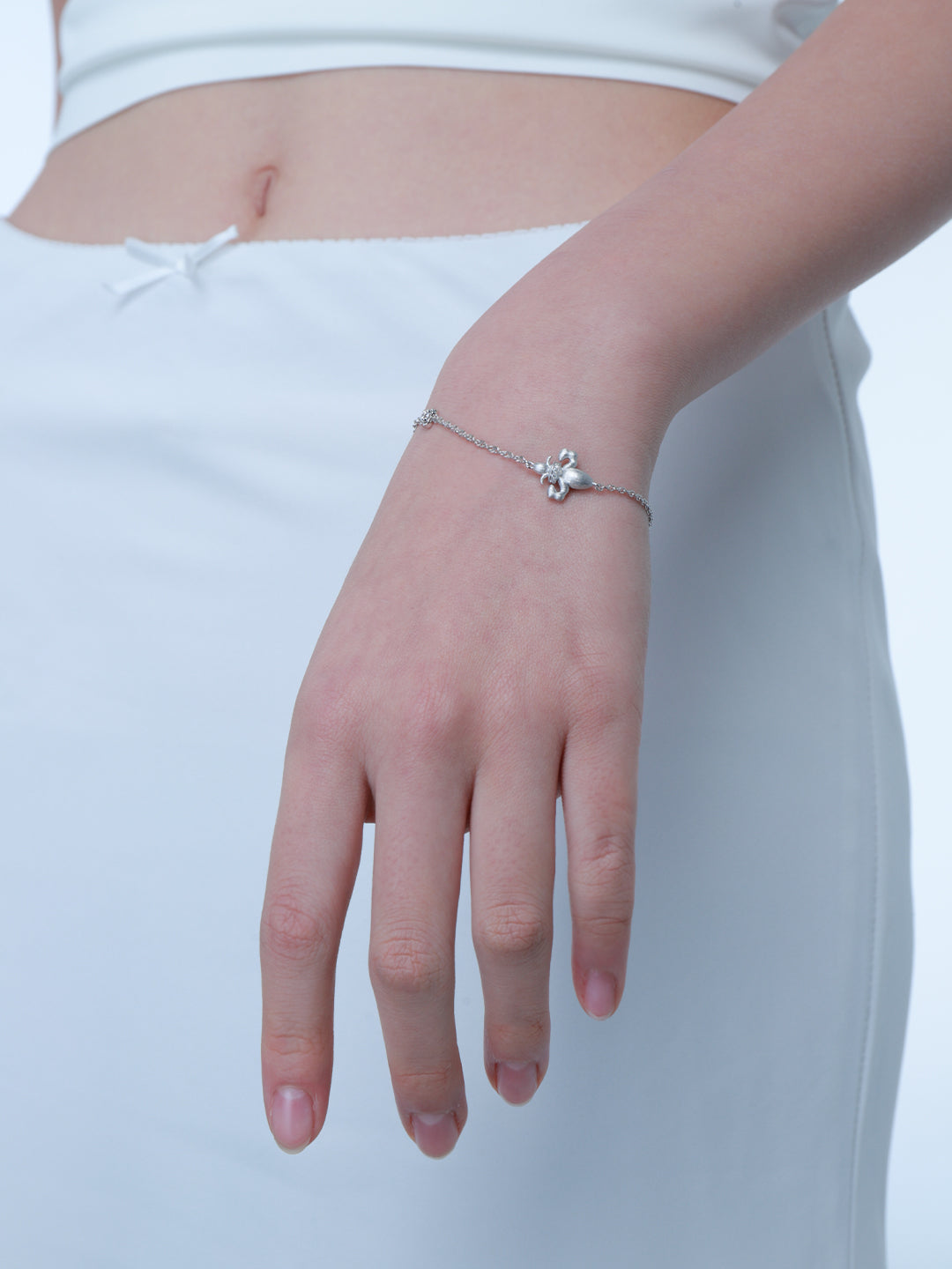 Luminis Veil｜Adjustable Iris Bracelet