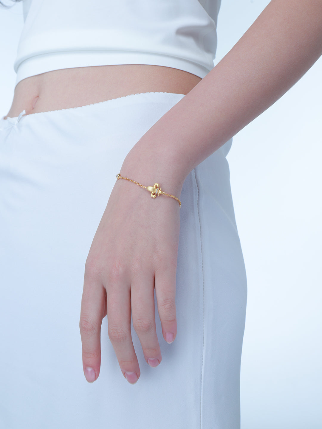 Luminis Veil｜Adjustable Iris Bracelet